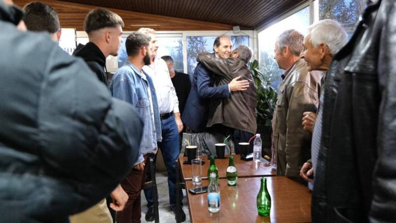 «Οι πολίτες στηρίζουν τον Απόστολο Βεσυρόπουλο – Η Ημαθία Ψηλά!»