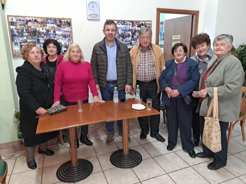 Επισκέψεις στα ΚΑΠΗ έκανε ο ο πρόεδρος του Κ.Κ.Π.& Α Δήμου Νάουσας Δημήτριος Θανασούλη