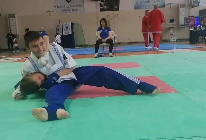 Δυο χρυσά σε αγώνες Παγκρατίου αθλήματος για τον Κένταυρο αλλά και χάλκινο σε αγώνα βουνού