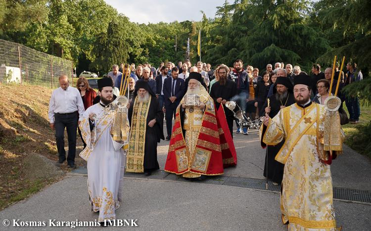 Με λαμπρότητα η υποδοχή της Τιμίας Κάρα του Αγίου Παντελεήμονος στην Ι. Μ. Παναγίας Δοβρά