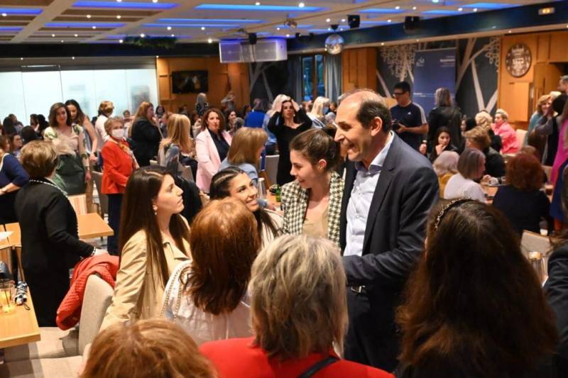 Οι γυναίκες της Ημαθίας μίλησαν – Μεγαλειώδης συγκέντρωση του Απόστολου Βεσυρόπουλου
