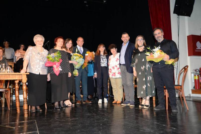 Με πολύ κόσμο η συναυλία της μικτής χορωδίας του ΚΑΠΗ Νάουσας