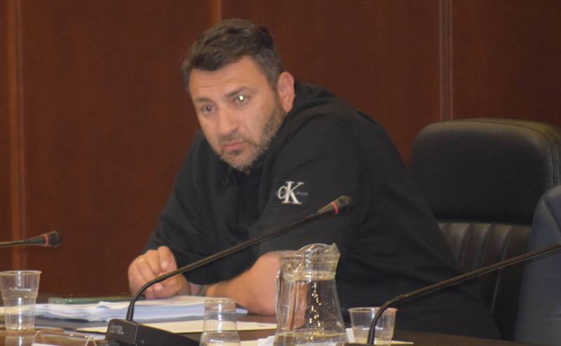 Τι γίνεται με το ταρτάν του Δ. Βικέλας και τον βρεφονηπιακό Κυψέλης