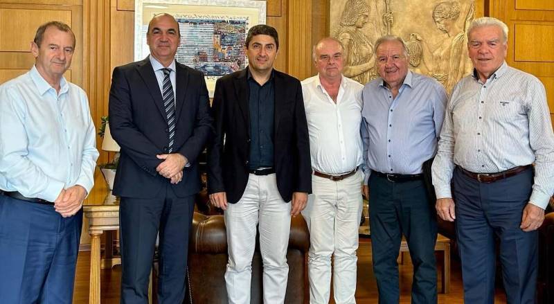 Συνάντηση Αυγενάκη με το Προεδρείο της Κεντρικής Ένωσης Επιμελητηρίων Ελλάδος για δημιουργία και ένταξη Αγροτικών τμημάτων στα Επιμελητήρια