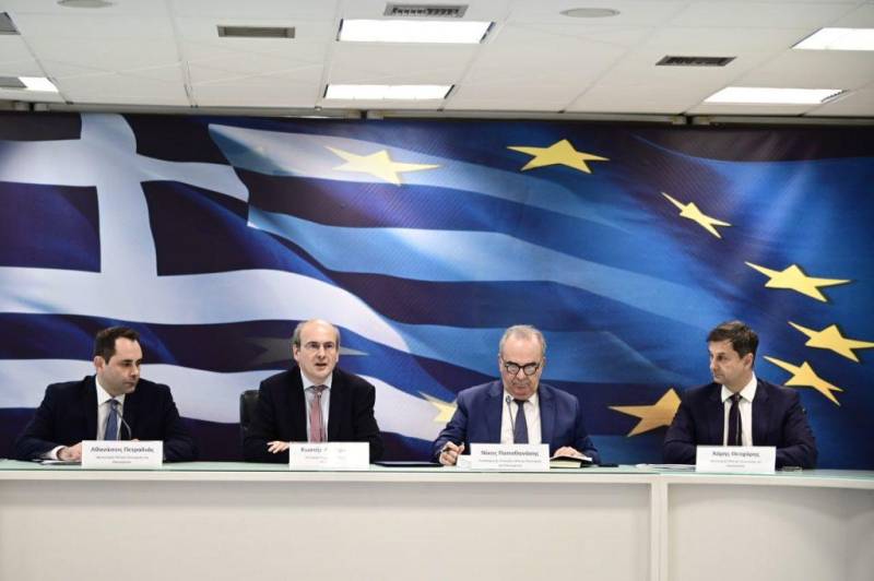 Mέχρι τον Οκτώβριο το Market Pass – Αυξήσεις σε δημοσίους υπαλλήλους