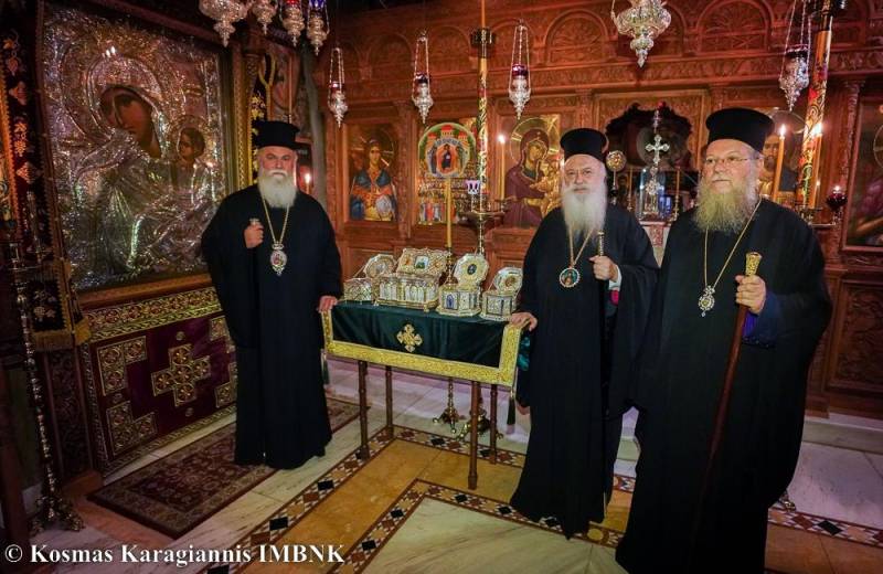 Επίσκεψη Αρχιερέων στην Ιερά Μονή Αγίων Πάντων Παλατιτσίων