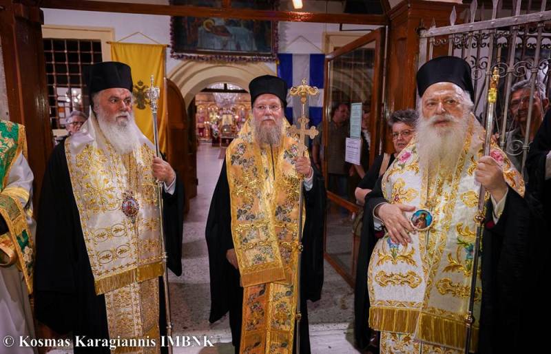Πολυαρχιερατικός Εσπερινός και Λιτανεία για τον Πολιούχο της Ναούσης