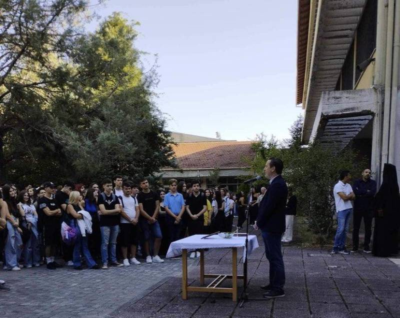 Μήνυμα Καρανικόλα για τη νέα σχολική χρονιά