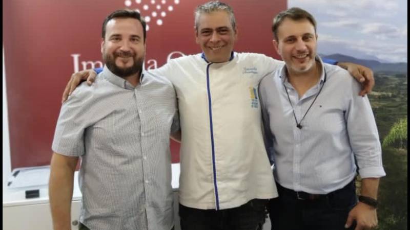 Στο περίπτερο της Ημαθίας στην ΔΕΘ ο Κώστας Σαμανίδης