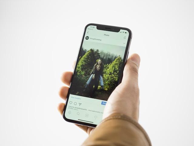 Πως θα βρω σε καλή κατάσταση εκθεσιακό iPhone