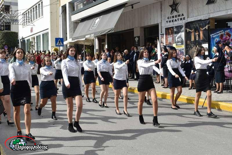 Με λαμπρότητα και πολύ κόσμο η παρέλαση για τα Ελευθέρα της Βέροιας (φωτογραφίες, βίντεο)