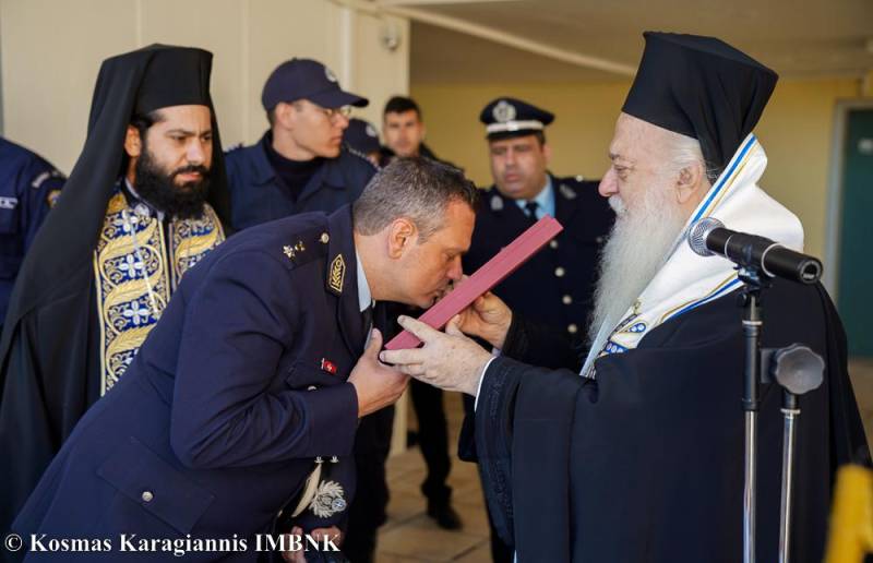 Αγιασμός στο Τμήμα Δοκίμων Αστυφυλάκων Ναούσης (φωτογραφίες)