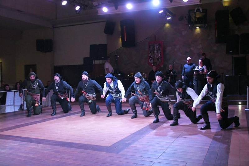 Αφιερωμένη στον Παναγιώτη Μουρατίδη ο χορός της Ευξείνου Λέσχης Βέροιας