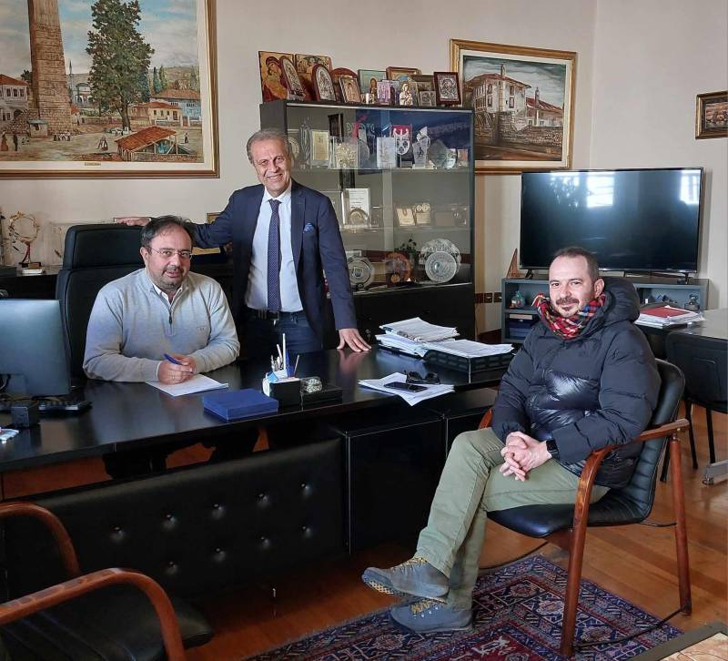 Σε έργα αγροτικής οδοποιίας προχωρά ο Δήμος Βέροιας