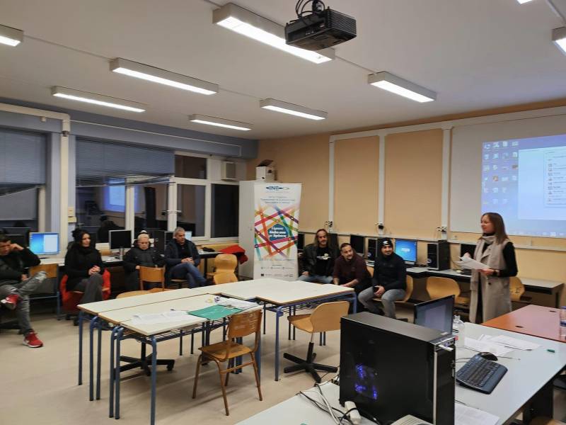 Σχολείο Δεύτερης Ευκαιρίας: Ομαδικό εργαστήριο επαγγελματικής πληροφόρησης με θέμα: «Εργασιακές σχέσεις και δικαιώματα»