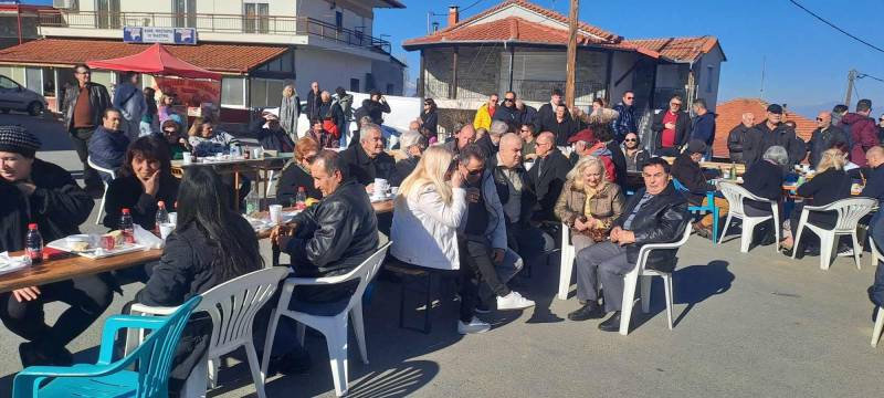 Αναβίωσε στην Συκιά το έθιμο της Τσιγαρίδας