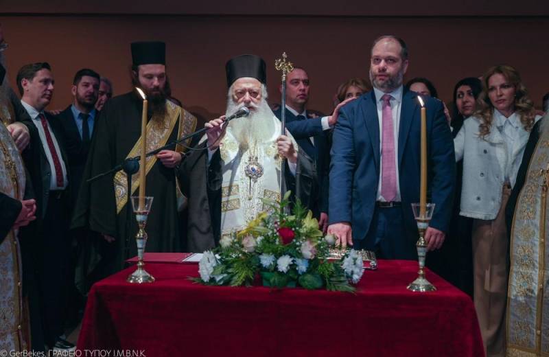 Ορκίστηκε ο Δήμαρχος Νάουσας και οι νέοι σύμβουλοι (φωτογραφίες)