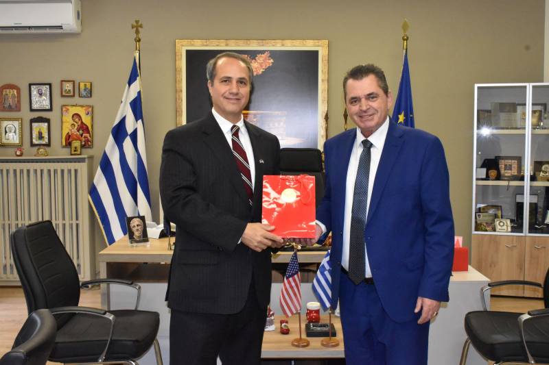 Με τον Γενικός Πρόξενος των Η.Π.Α. στη Θεσσαλονίκη συνταντήθηκε ο Αντιπεριφερειάρχης
