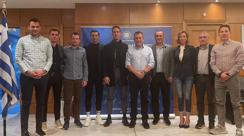 Βρούτσης: «Κάμερες υψηλής ευκρίνειας, που θα λειτουργούν και στους διαδρόμους των αποδυτηρίων»