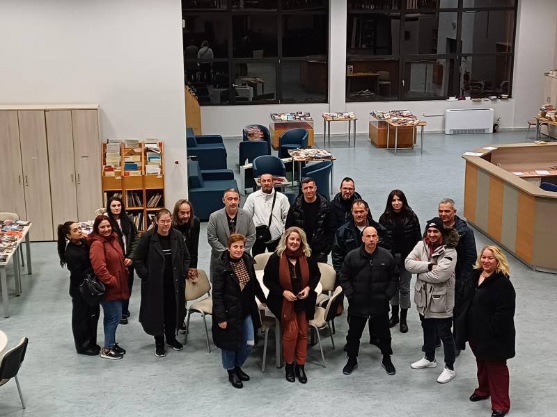 Επίσκεψη ΣΔΕ στην Δημοτική Βιβλιοθήκη Νάουσας