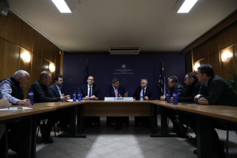 Αυγενάκης: Συσκέψεις με εκπροσώπους αγροτών από Θεσσαλονίκη, Σέρρες, Λάρισας, Χαλκιδική, Έβρο και Ημαθία