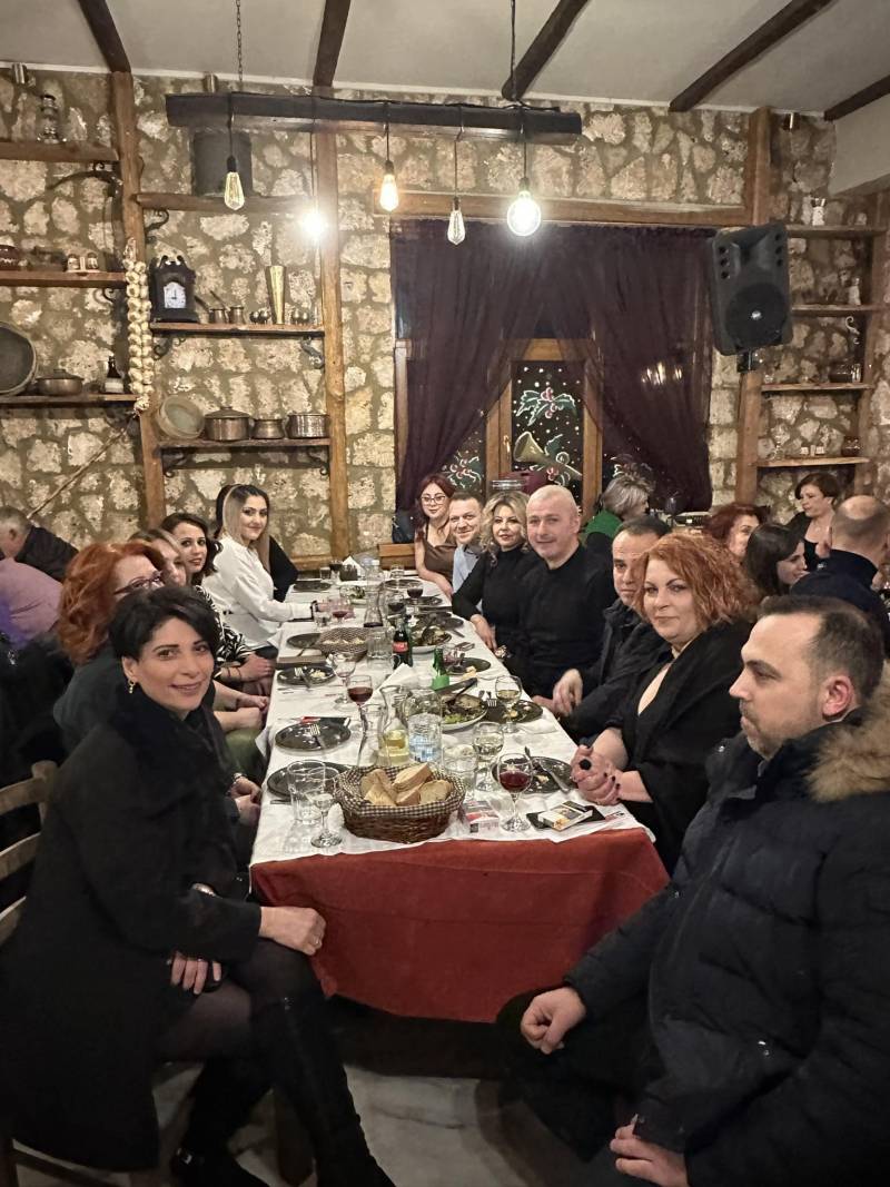 Την βασιλόπιτα έκοψαν κουρείς και κομμωτές