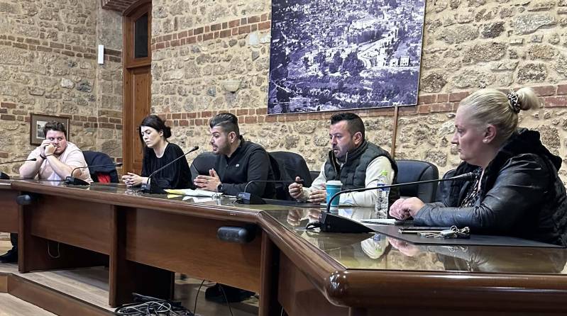 Μαζικό χαρακτήρα λαμβάνουν οι παραιτήσεις στη Νομαρχιακή ΠΑΣΟΚ Ημαθίας