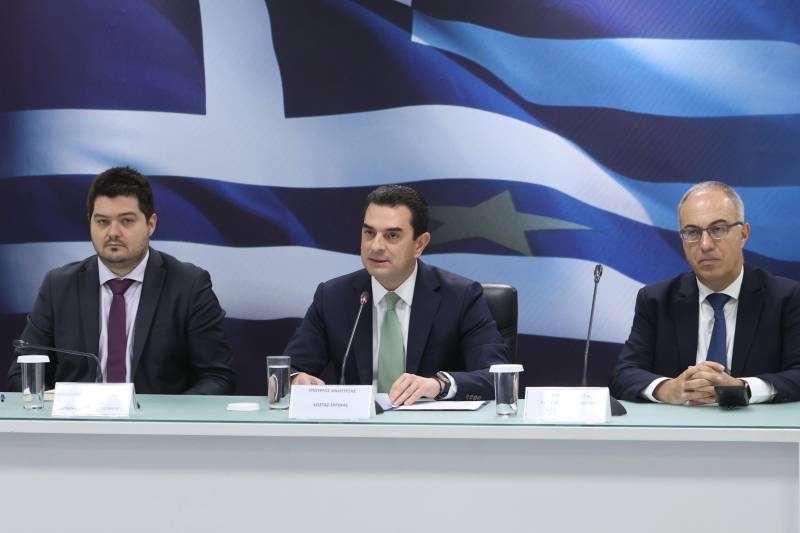 Τέσσερα νέα μέτρα κατά της ακρίβειας