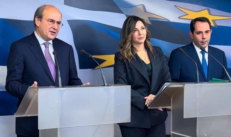 Αύξηση επιδόματος γέννησης από τα 2.000 ευρώ στα 2.400 ευρώ για το πρώτο παιδί