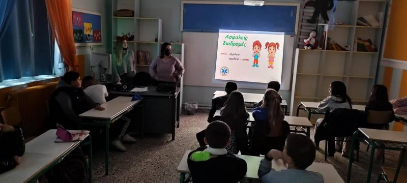 Ενημέρωση μαθητών στο Δημοτικό Σχολείο Κουλούρας για την πρόληψη ατυχημάτων και τις ασφαλείς διαδρομές