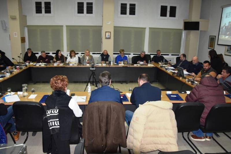 Συνεδριάζει το Δημοτικό Συμβούλιο Νάουσας – Τι θα συζητήσει