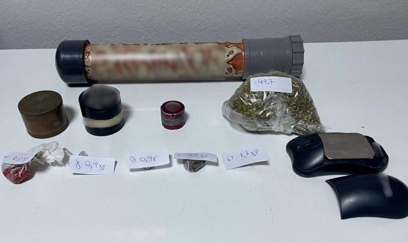 Έκρυβε στα σπίτια του συσκευασίες με κάνναβη