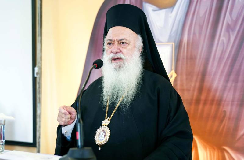 Στον Άγιο Αντώνιο τα Ονομαστήρια του Μητροπολίτη και η χειροτονία του Αρχιδιακόνου