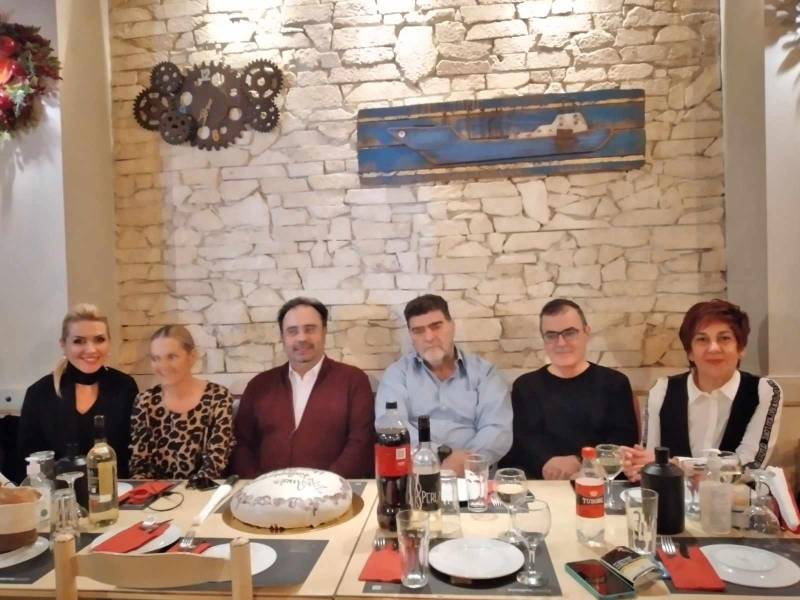 Οι Σχολικές Καθαρίστριες της Βέροιας έκοψαν την βασιλόπιτα