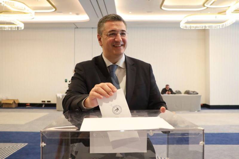 Παραιτήθηκε από Περιφερειάρχης ο Τζιτζικώστας