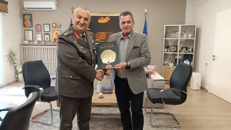 Εθιμοτυπική επίσκεψη στον Αντιπεριφερειάρχη Ημαθίας από τον νέο Διοικητή της Ι Μεραρχίας Πεζικού