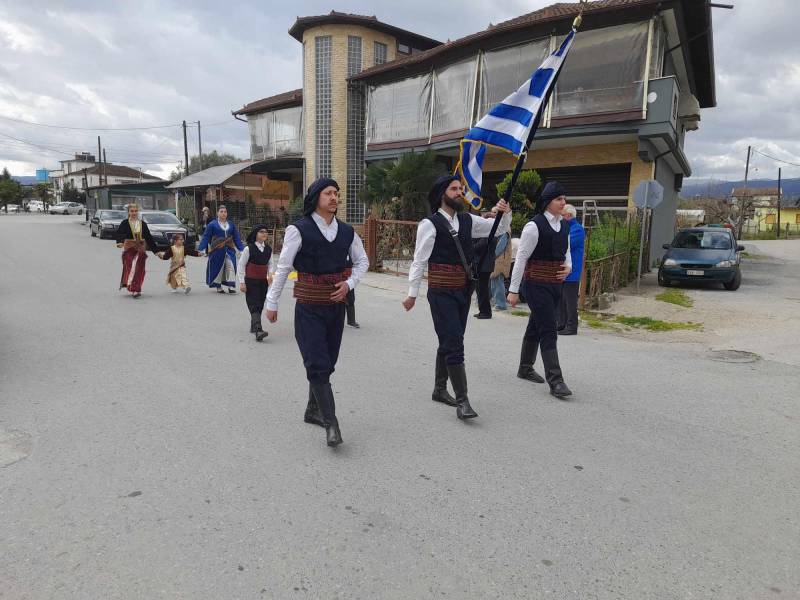 Παρέλαση και κατάθεση στεφάνων στη Νέα Νικομήδεια