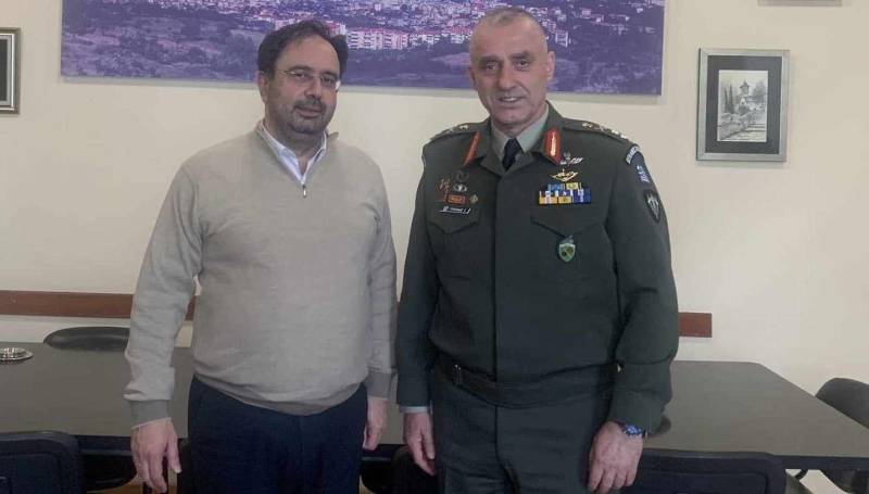 Εθιμοτυπική επίσκεψη του Υποστράτηγου Σαράντη Τυλιγαδά στον Δήμαρχο Βέροιας