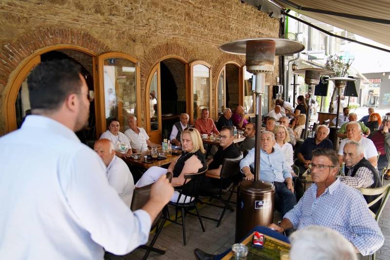 Την Βέροια επισκέφθηκε υποψήφιος ευρωβουλευτής του ΠΑΣΟΚ ο Ανδρέας Σπυρόπουλος
