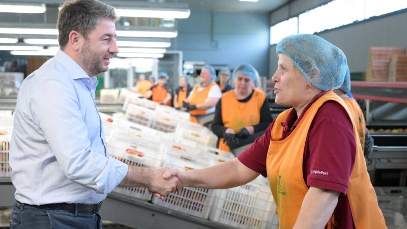 Τον συνεταιρισμό «Νέος Αλιάκμων» επισκέφθηκε ο Νίκος Ανδρουλάκης