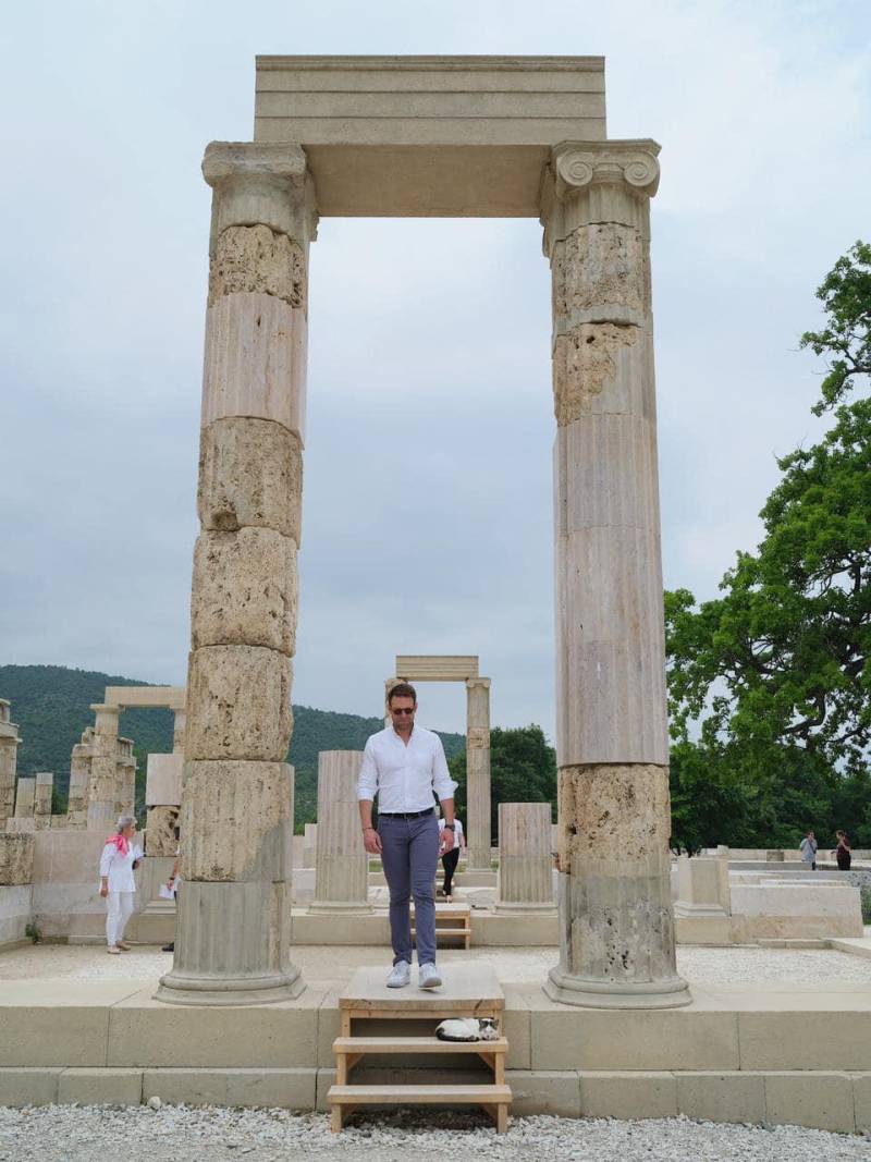 Το ανάκτορο του Φιλίππου Β’ επισκέφθηκε ο Στέφανος Κασσελάκης