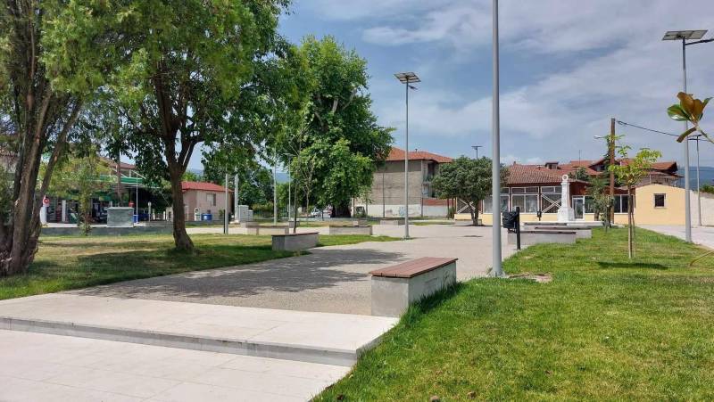 Παράπονα δημοτών για παραβατική συμπεριφορά στην Πλατεία Παλαιού Ήρωου Μακροχωρίου