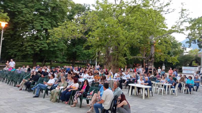 Συναυλαία υποστήριξης στους απολυμένους του Βαρβαρέσου πραγματοποιήθηκε στη Νάουσα