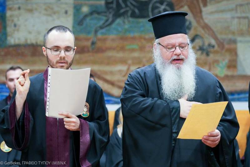 Διδάκτορας στην Θεολογική Σχολή ο Αρχιμανδρίτης Δημήτριος Μπακλαγής
