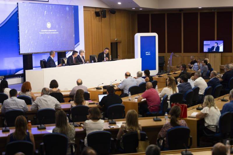 Συγκατάθεση (consent) μέσω του Gov.gr Wallet θα δίνουν οι πολίτες για την ολοκλήρωση διαδικασιών – Πρώτη εφαρμογή η σύναψη ασφαλιστήριου συμβολαίου οχήματος