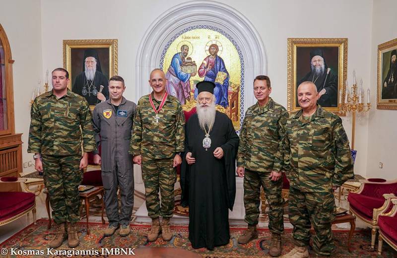 Εθιμοτυπική επίσκεψη του Αρχηγού ΓΕΕΘΑ στον Μητροπολίτη
