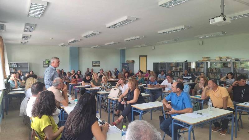 Συνάντηση εργασίας για τη νέα σχολική χρονιά: ΔΔΕ, Διευθυντές Σχολικών Μονάδων και Δήμοι συζήτησαν για την εύρυθμη λειτουργία των σχολείων