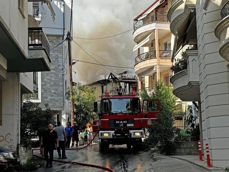 Κάηκε μονοκατοικία στη Νάουσα
