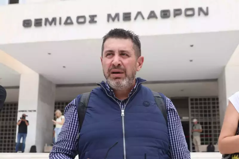 «Λουκέτο» σε λούνα παρκ ύστερα από καταγγελία του πατέρα του 19χρονου Γιάννη