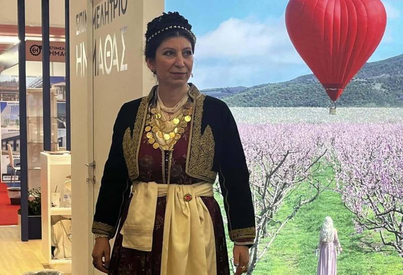 Μαθήματα παραδοσιακών χορών στον Πολιτιστικό Τουριστικό Όμιλο Σελίου